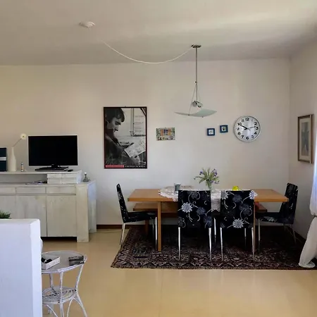 N195 - Numana, Ampio Pentalocale Con Giardino Нумана